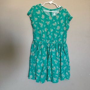 Cat & Jack girl floral dress with pocket size 7/8